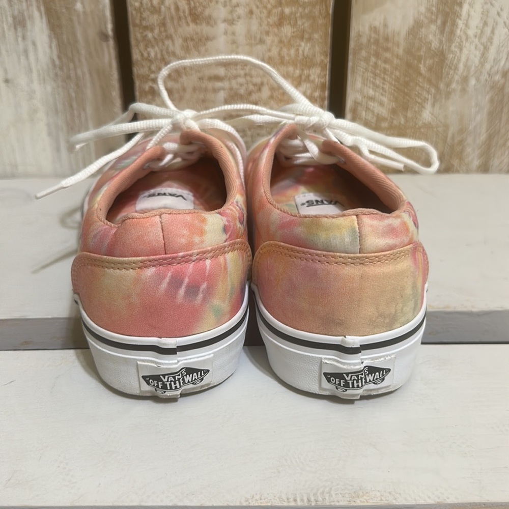 Vans - Picture 3 of 5